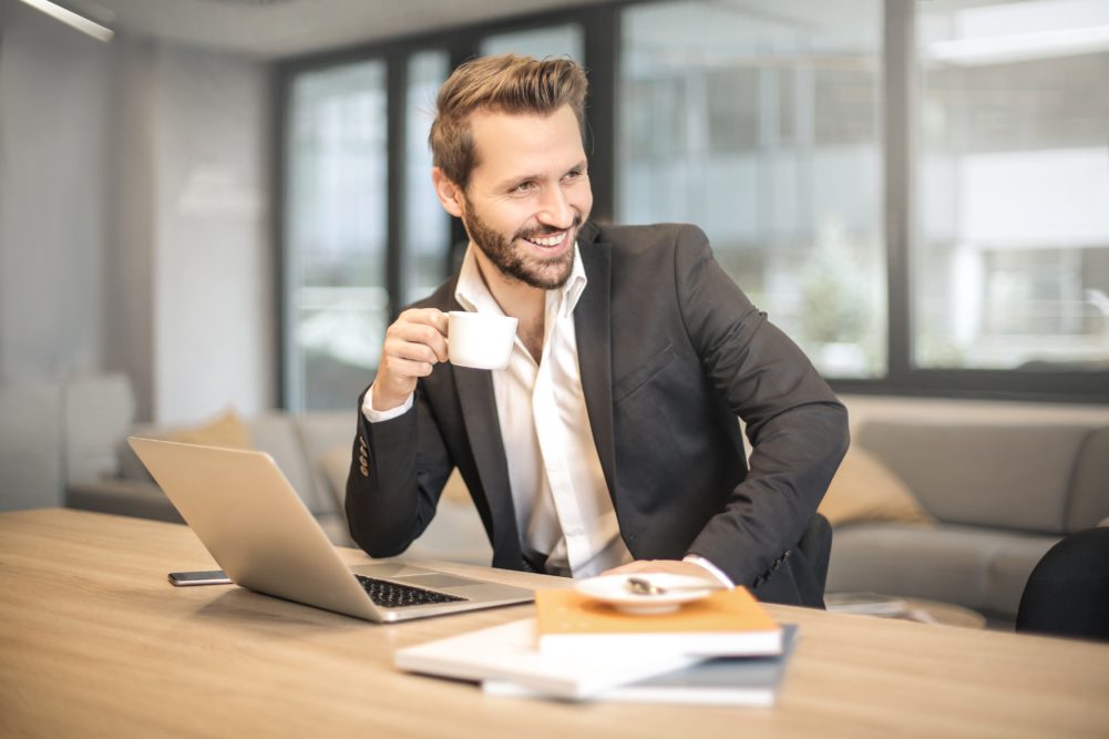 Happier lawyers have better performance.